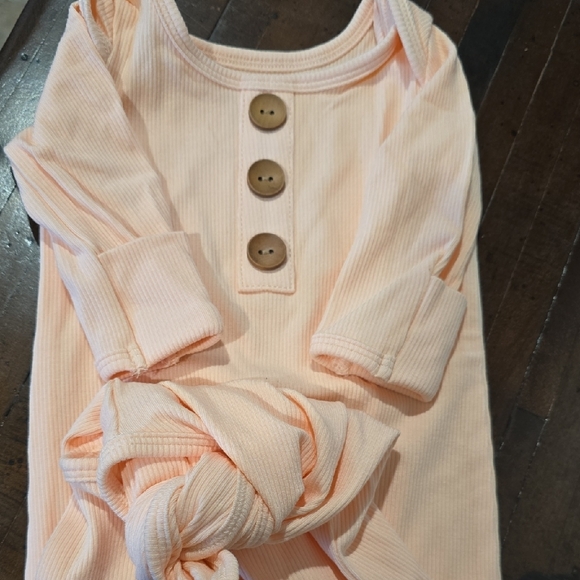 Caden Lane Peach Buttoned Sleep Sack - Picture 8 of 8